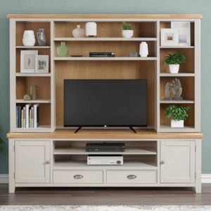 Papaya Trading Kingsbury