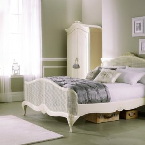 Willis & Gambier Ivory Bedroom