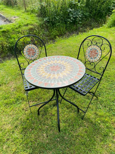 Summer outdoor dining