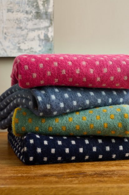 Tweedmill throws