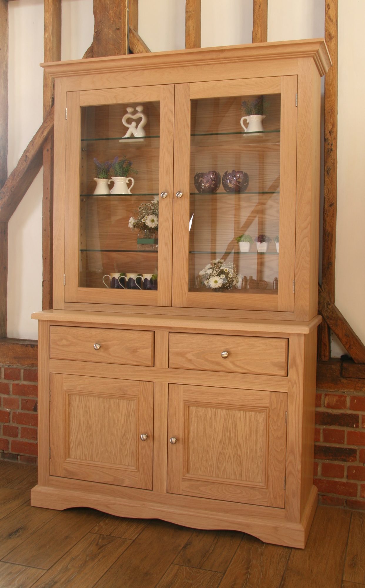Andrena Pelham 4' Glazed Dresser & Display Units Hafren