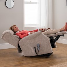 Celebrity Hertford Zero Cloud Rise & Recliner