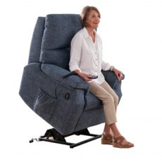 Celebrity Newstead Single Motor Rise & Recliner