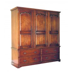Royal Oak Furniture Balmoral Triple Wardrobe