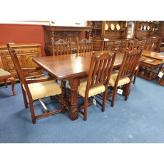 Royal Oak Furniture Balmoral Dining Table Inc 4 Side Chairs & 2 Carver Chairs