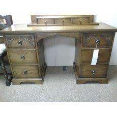 Andrena Traditional Light Oak Dressing Table