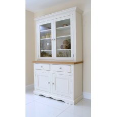 Andrena Barley 4' Glazed Dresser