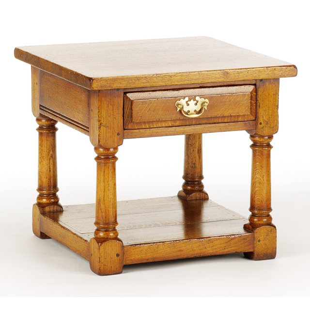 Titchmarsh & Goodwin Titchmarsh & Goodwin Oak End Table