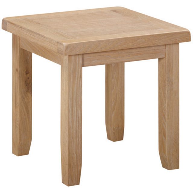 Devonshire Living Devonshire Wiltshire Oak Lamp Table