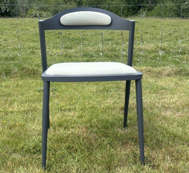 HND HND Santa Cruz Chair