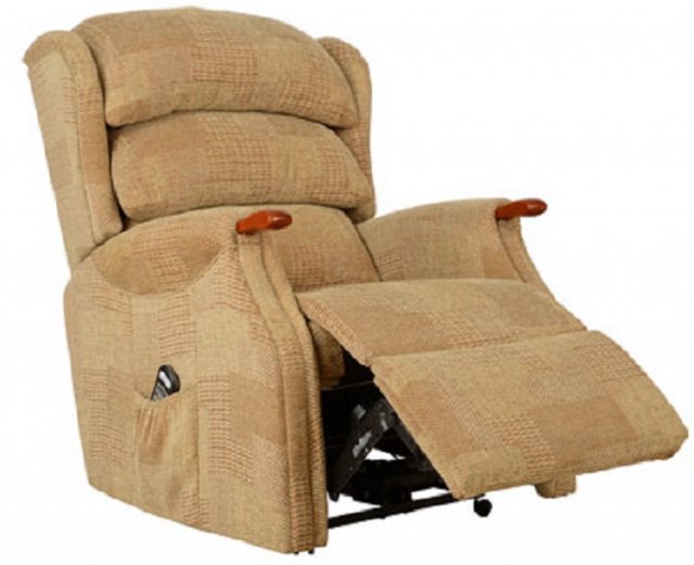 Celebrity Celebrity Westbury Manual Recliner Chair