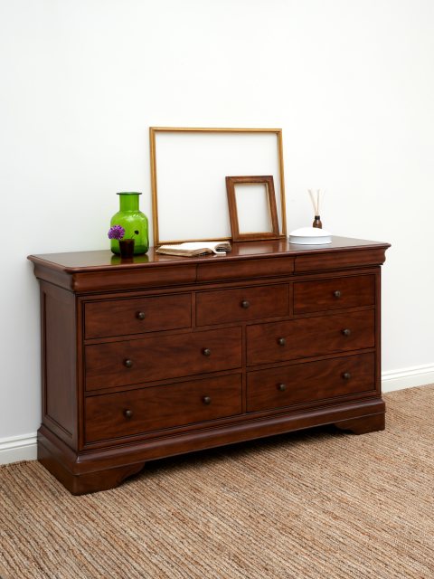 Willis Gambier Antoinette Wide 4 3 Drawer Chest